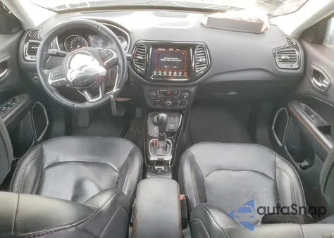 2019 Jeep Compass Limited z USA, uszkodzony, nr VIN 3C4NJDCB8KT747715